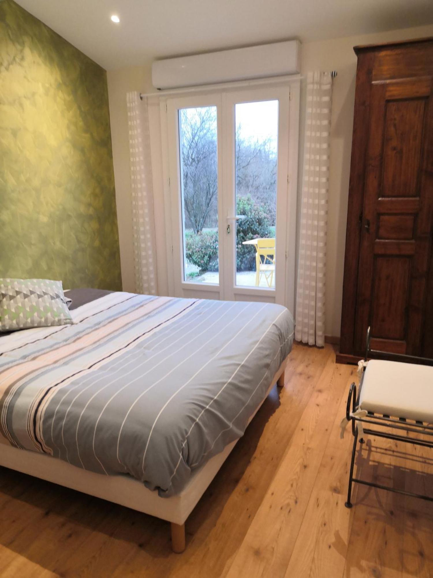 Chambre Avec Entree Independante Dans Un Ecrin De Verdure Dommartin  Buitenkant foto
